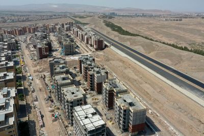 گسترش افقی و عمودی شهر؛ یک تحلیل نظری از متغیرها